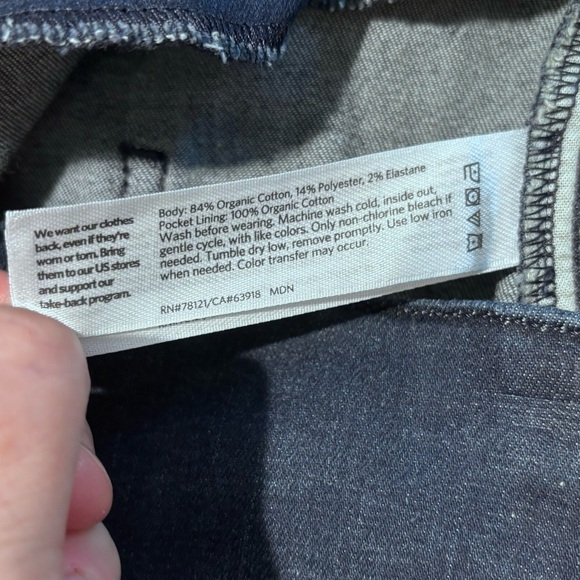 EILEEN FISHER Sz 14 Pleated Front Tapered Leg Medium Wash Denim Trouser Pants - Picture 7 of 9